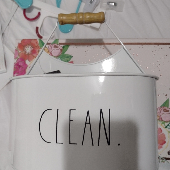 🤍 RAE DUNN "CLEAN" FARMHOUSE STYLE METAL CLEANING CADDY WITH WOOD HANDLE bundle - Picture 8 of 8